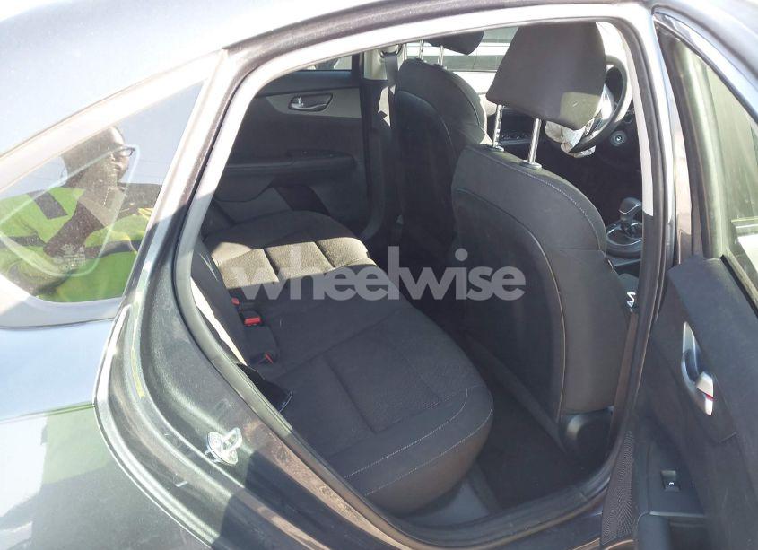 Photo 8 of 2020 Kia Forte LXS (VIN 3KPF24AD7LE228649)