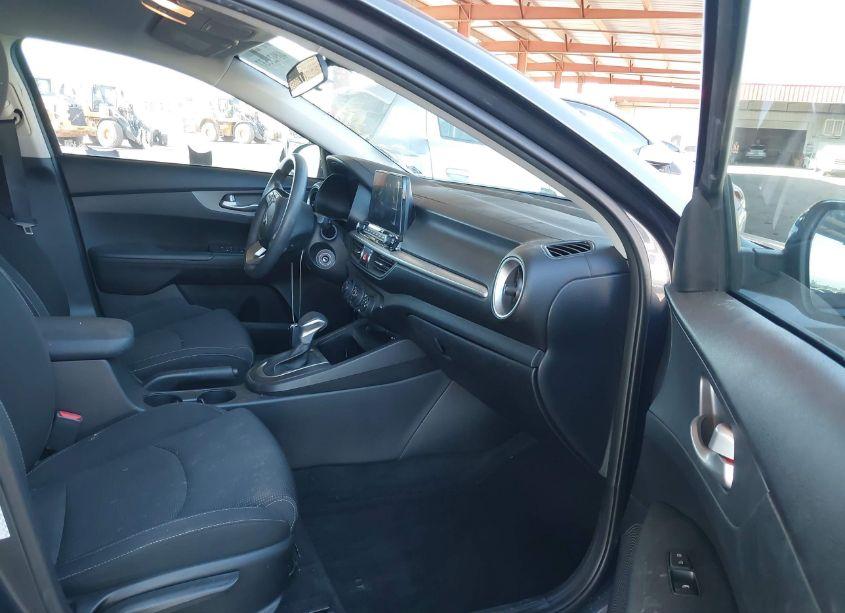 Photo 5 of 2020 Kia Forte LXS (VIN 3KPF24AD7LE237559)