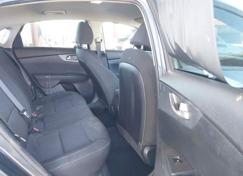 Photo 8 of 2020 Kia Forte LXS (VIN 3KPF24AD7LE237559)