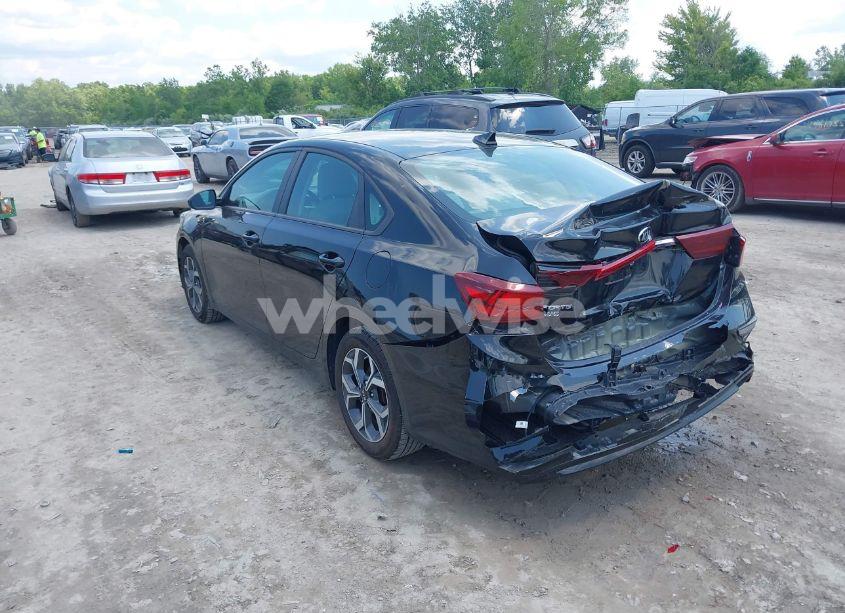 Photo 3 of 2021 Kia Forte LXS (VIN 3KPF24AD7ME264763)