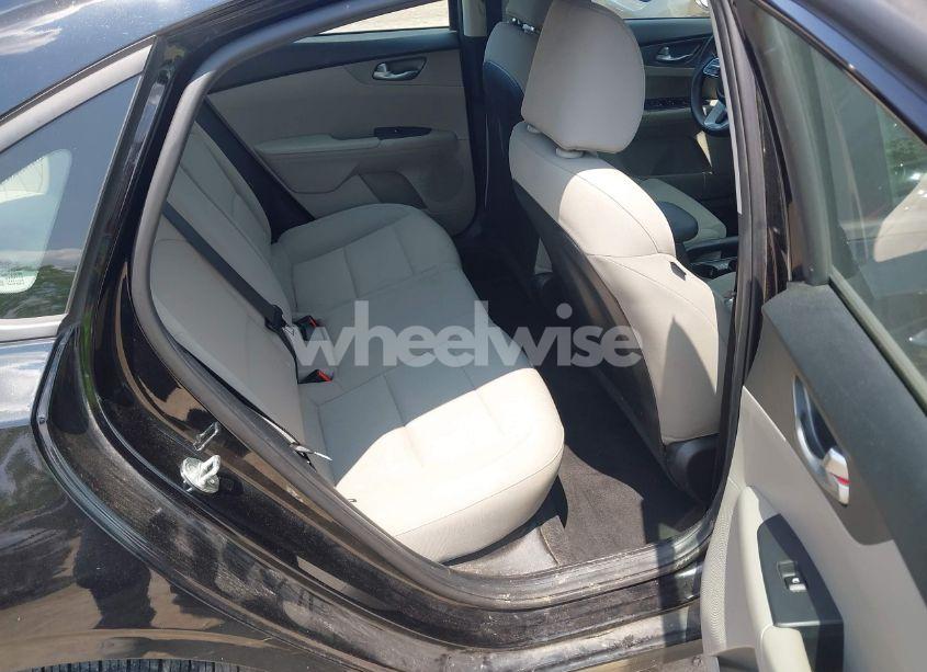 Photo 8 of 2021 Kia Forte LXS (VIN 3KPF24AD7ME264763)