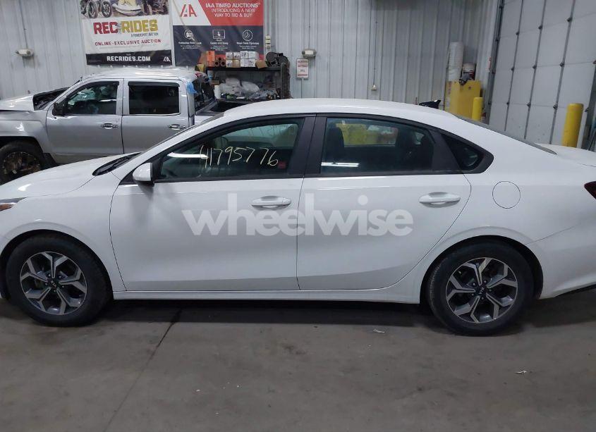 Photo 14 of 2021 Kia Forte LXS (VIN 3KPF24AD7ME266786)