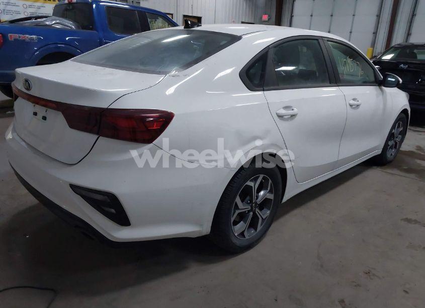 Photo 4 of 2021 Kia Forte LXS (VIN 3KPF24AD7ME266786)