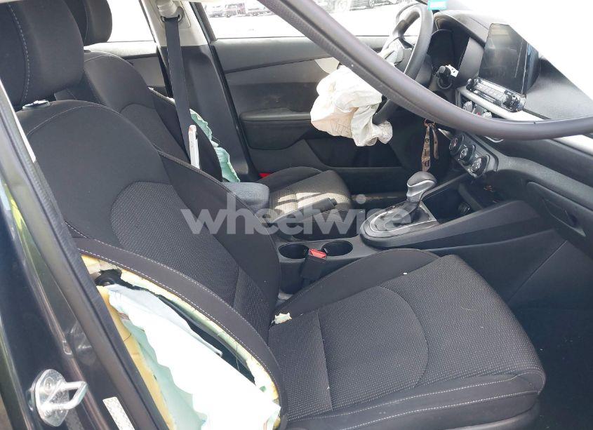 Photo 5 of 2021 Kia Forte LXS (VIN 3KPF24AD7ME266867)