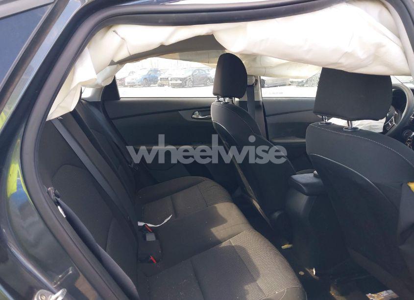 Photo 8 of 2021 Kia Forte LXS (VIN 3KPF24AD7ME266867)