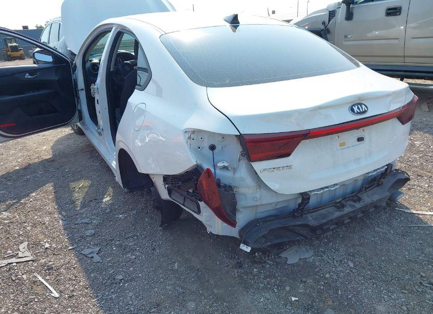 Photo 6 of 2021 Kia Forte LXS (VIN 3KPF24AD7ME288819)