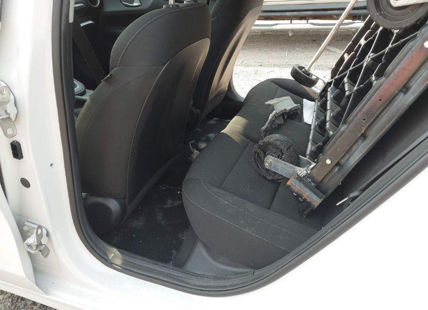 Photo 8 of 2021 Kia Forte LXS (VIN 3KPF24AD7ME288819)