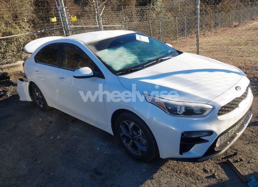 2021 Kia Forte LXS (VIN 3KPF24AD7ME295298) main photo