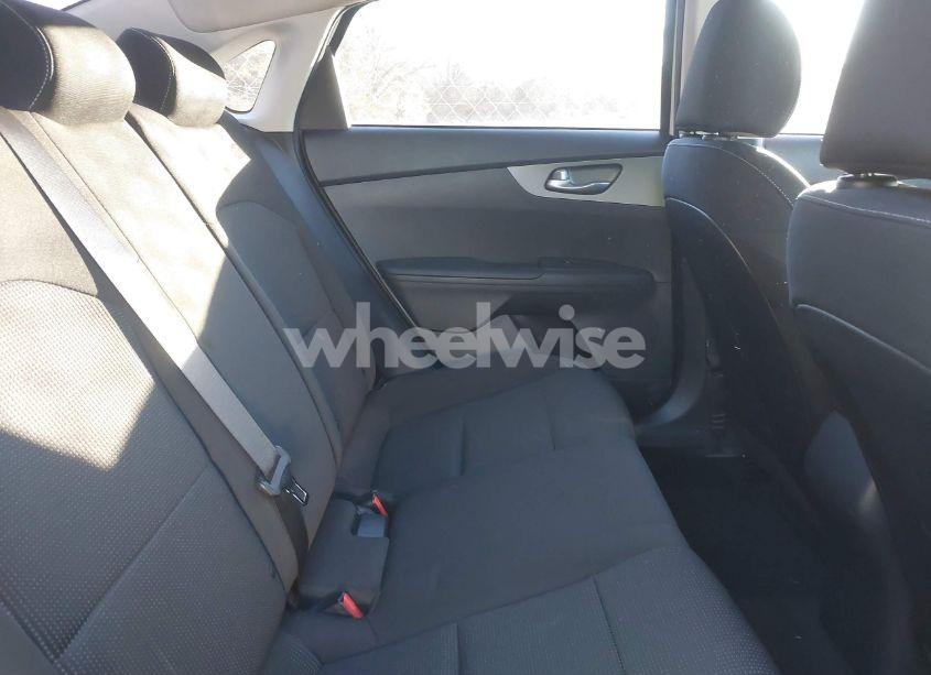 Photo 8 of 2021 Kia Forte LXS (VIN 3KPF24AD7ME295298)