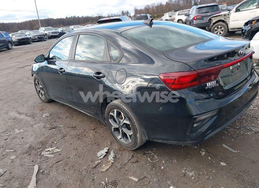 Photo 3 of 2021 Kia Forte LXS (VIN 3KPF24AD7ME298895)