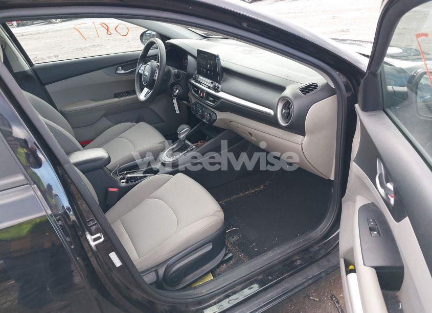 Photo 5 of 2021 Kia Forte LXS (VIN 3KPF24AD7ME298895)