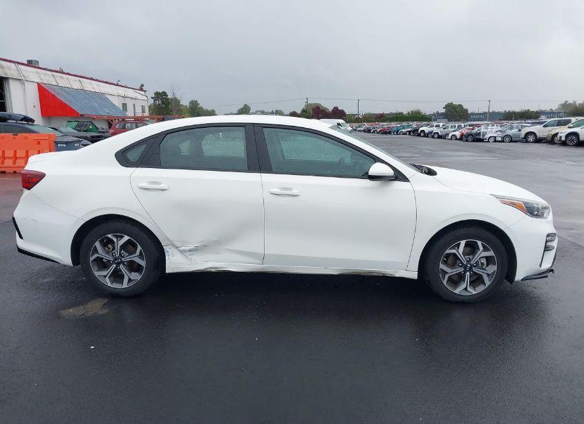 Photo 13 of 2021 Kia Forte LXS (VIN 3KPF24AD7ME299609)