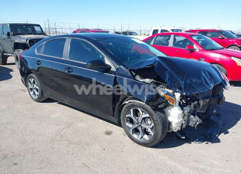 2021 Kia Forte LXS (VIN 3KPF24AD7ME299724) main photo