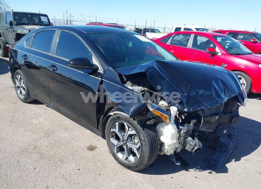 Photo 6 of 2021 Kia Forte LXS (VIN 3KPF24AD7ME299724)