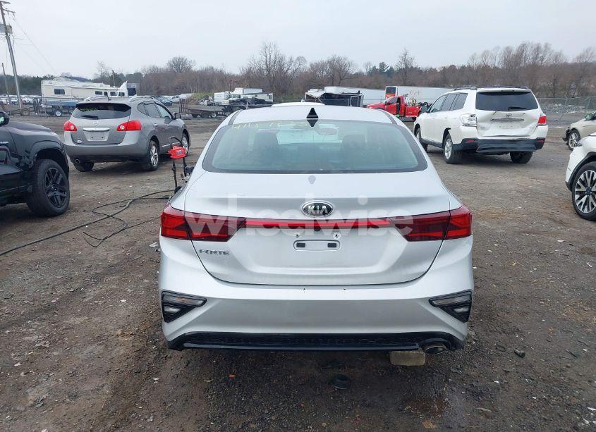 Photo 16 of 2021 Kia Forte LXS (VIN 3KPF24AD7ME327859)