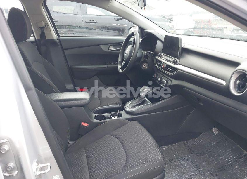 Photo 5 of 2021 Kia Forte LXS (VIN 3KPF24AD7ME327859)