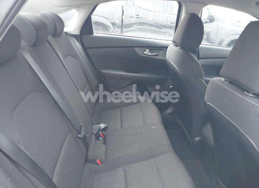 Photo 8 of 2021 Kia Forte LXS (VIN 3KPF24AD7ME327859)