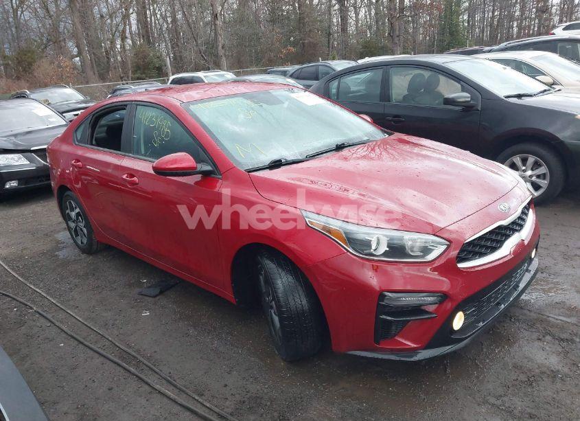 2021 Kia Forte LXS (VIN 3KPF24AD7ME349313) main photo