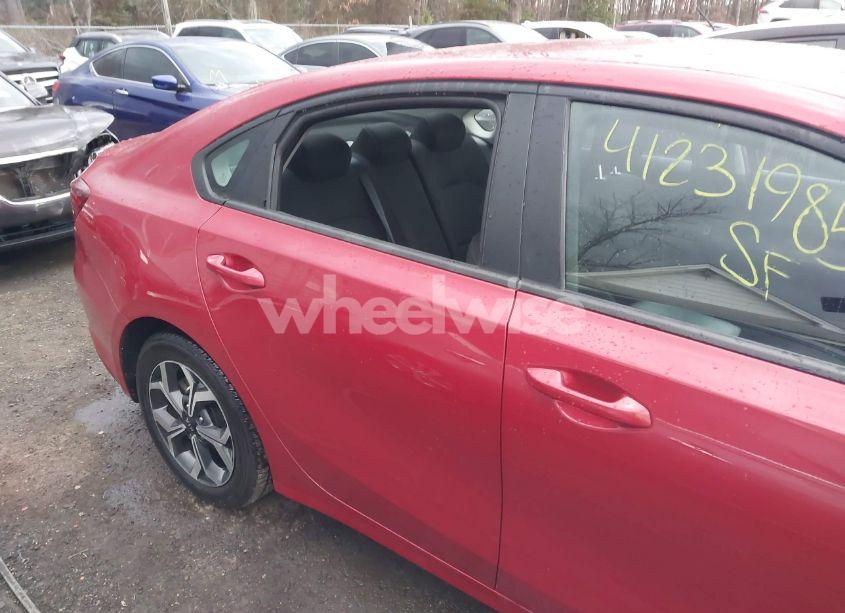 Photo 6 of 2021 Kia Forte LXS (VIN 3KPF24AD7ME349313)