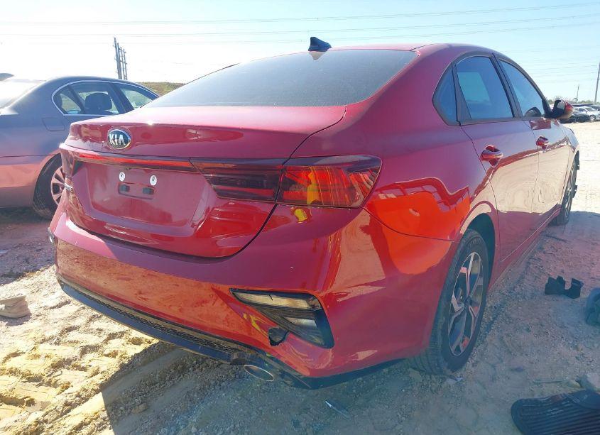 Photo 4 of 2021 Kia Forte LXS (VIN 3KPF24AD7ME362031)