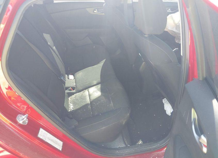 Photo 8 of 2021 Kia Forte LXS (VIN 3KPF24AD7ME362031)