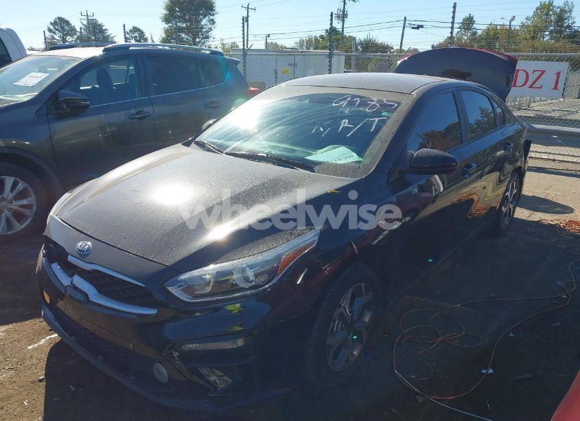Photo 2 of 2021 Kia Forte LXS (VIN 3KPF24AD7ME369285)