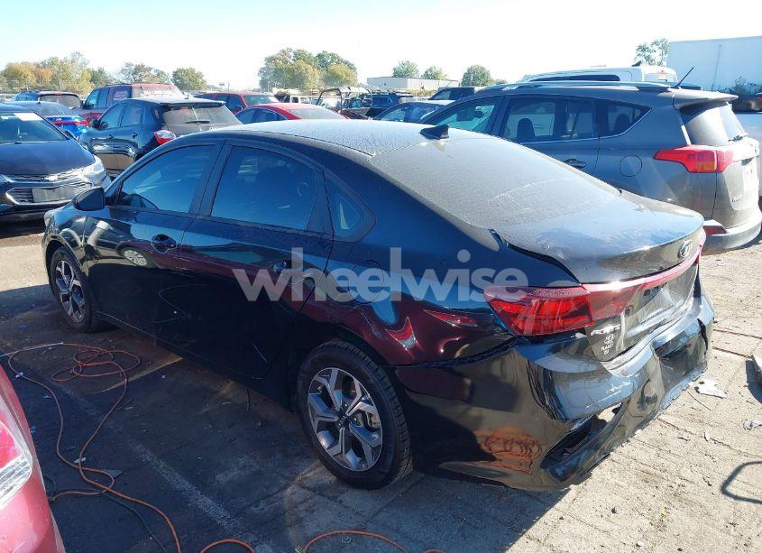 Photo 3 of 2021 Kia Forte LXS (VIN 3KPF24AD7ME369285)