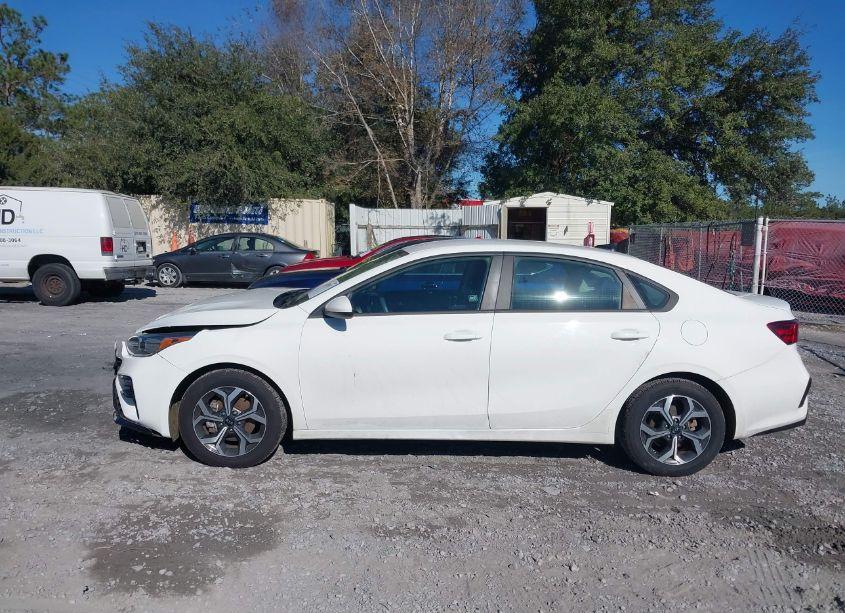 Photo 15 of 2021 Kia Forte LXS (VIN 3KPF24AD7ME372302)