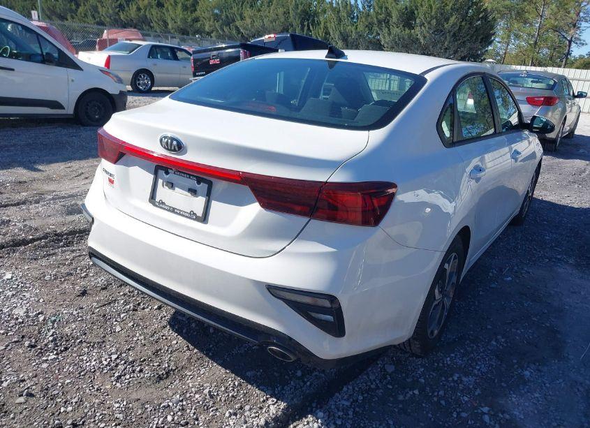 Photo 4 of 2021 Kia Forte LXS (VIN 3KPF24AD7ME372302)