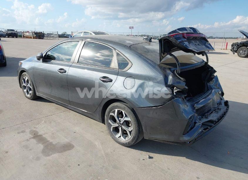 Photo 3 of 2021 Kia Forte LXS (VIN 3KPF24AD7ME373577)