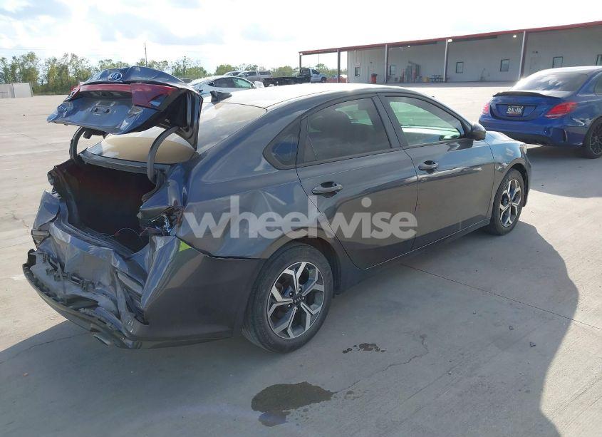 Photo 4 of 2021 Kia Forte LXS (VIN 3KPF24AD7ME373577)