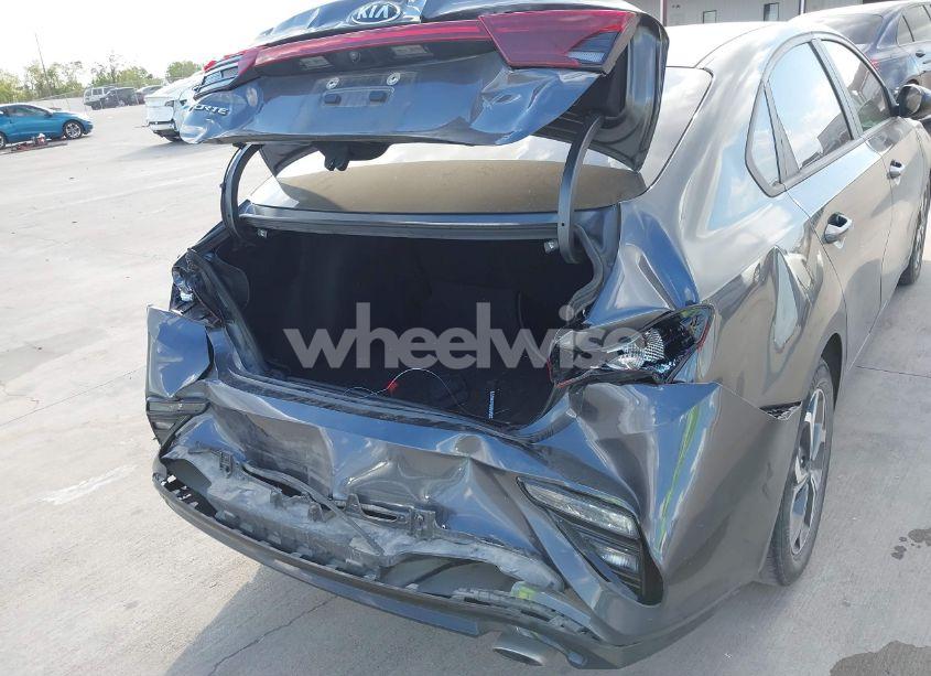 Photo 6 of 2021 Kia Forte LXS (VIN 3KPF24AD7ME373577)