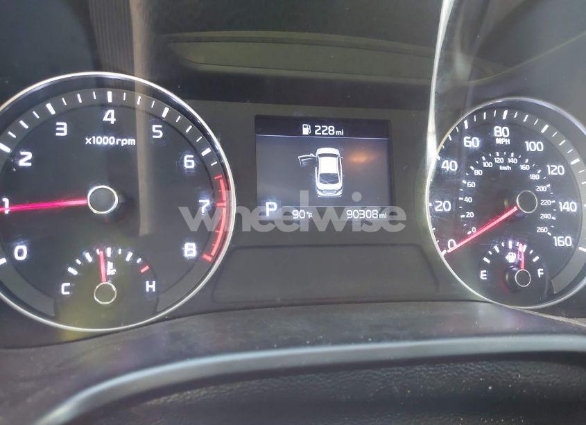 Photo 7 of 2021 Kia Forte LXS (VIN 3KPF24AD7ME373577)