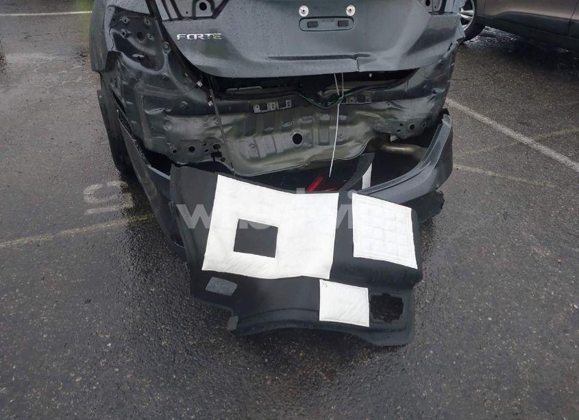 Photo 12 of 2021 Kia Forte LXS (VIN 3KPF24AD7ME376432)