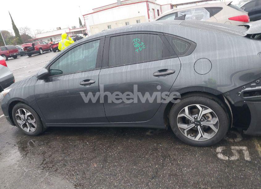 Photo 15 of 2021 Kia Forte LXS (VIN 3KPF24AD7ME376432)