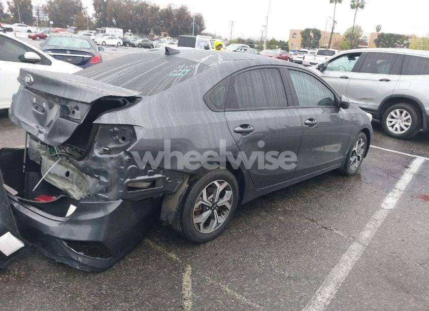 Photo 4 of 2021 Kia Forte LXS (VIN 3KPF24AD7ME376432)