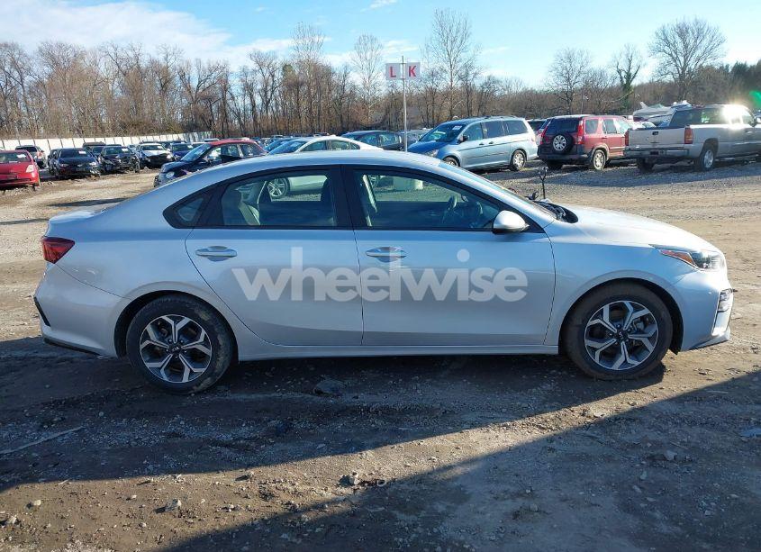 Photo 13 of 2021 Kia Forte LXS (VIN 3KPF24AD7ME386832)