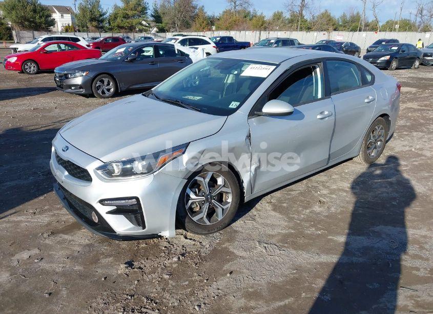 Photo 2 of 2021 Kia Forte LXS (VIN 3KPF24AD7ME386832)