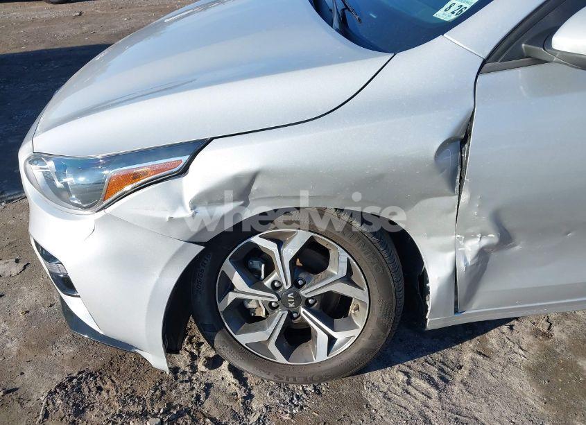 Photo 6 of 2021 Kia Forte LXS (VIN 3KPF24AD7ME386832)