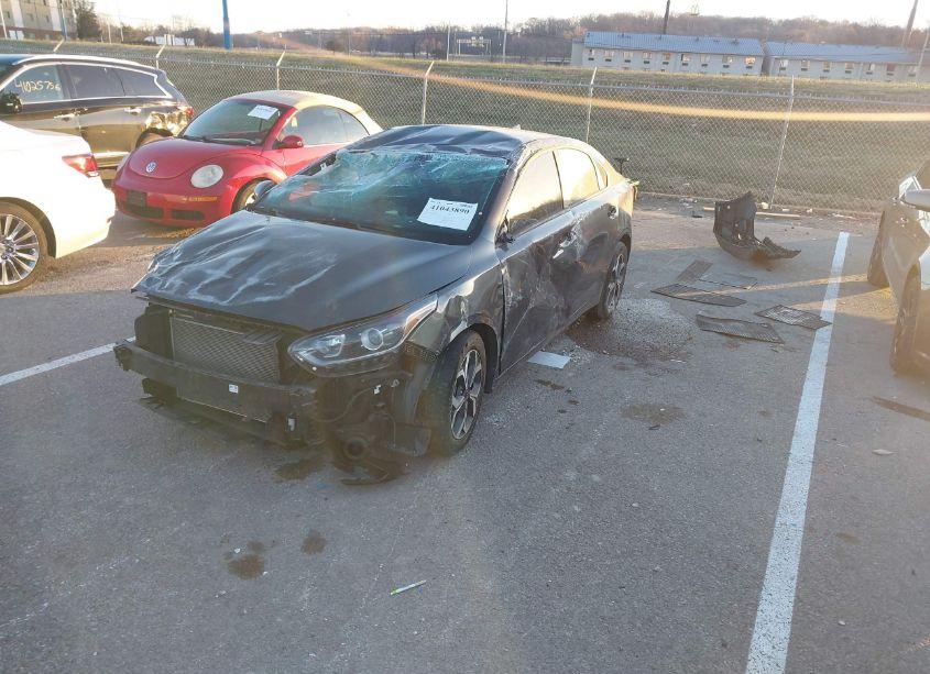 Photo 2 of 2021 Kia Forte LXS (VIN 3KPF24AD7ME390119)