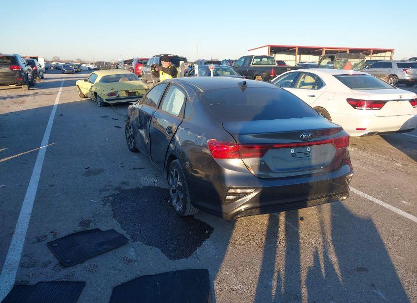 Photo 3 of 2021 Kia Forte LXS (VIN 3KPF24AD7ME390119)