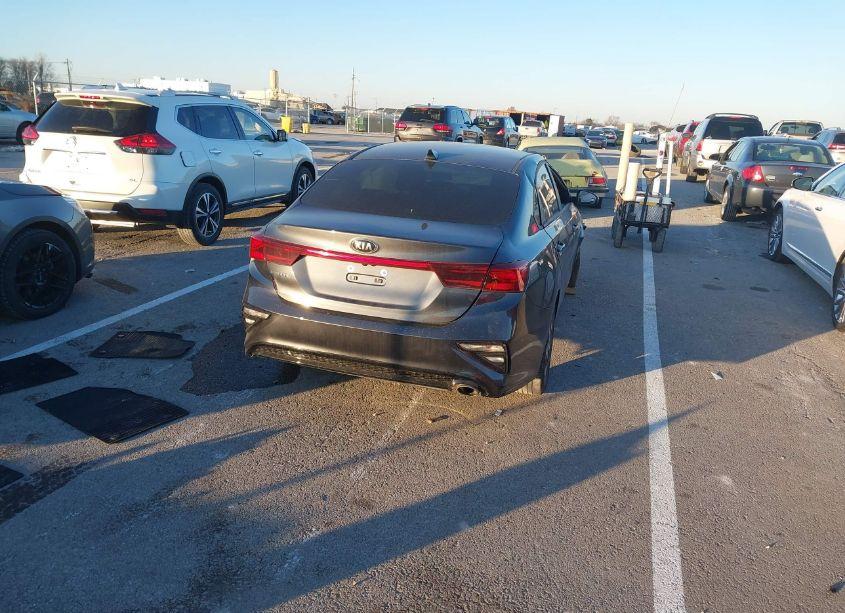 Photo 4 of 2021 Kia Forte LXS (VIN 3KPF24AD7ME390119)