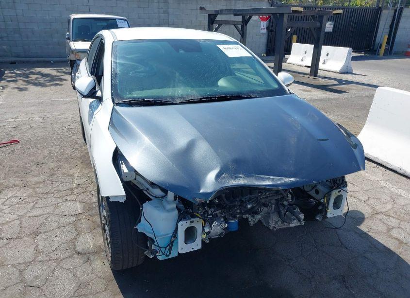 Photo 11 of 2021 Kia Forte LXS (VIN 3KPF24AD7ME390802)