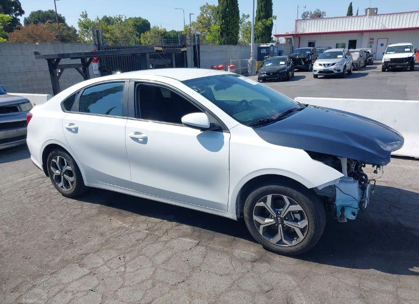 Photo 12 of 2021 Kia Forte LXS (VIN 3KPF24AD7ME390802)