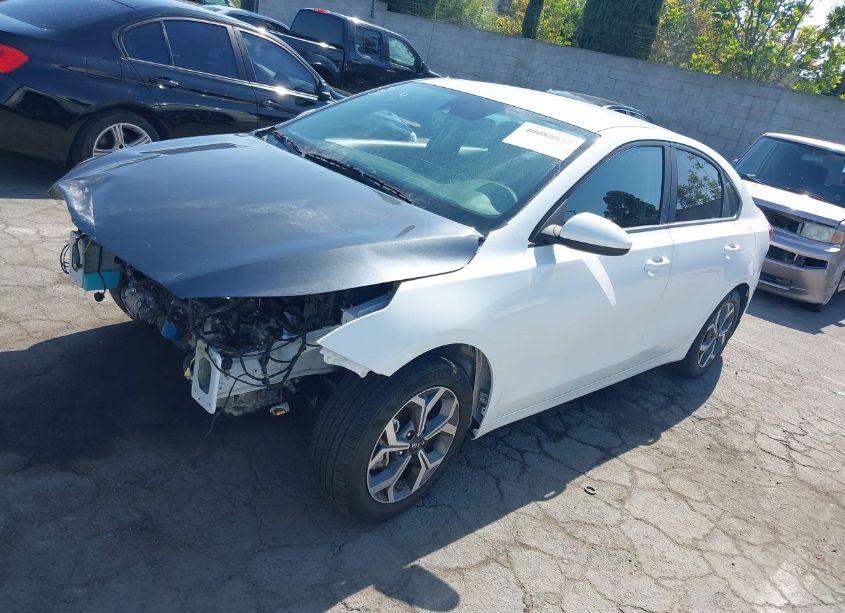 Photo 2 of 2021 Kia Forte LXS (VIN 3KPF24AD7ME390802)