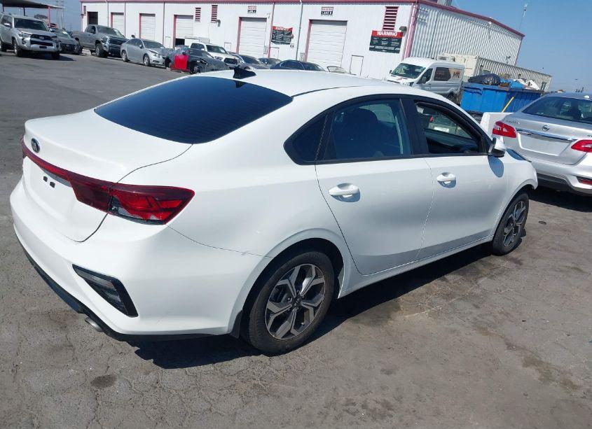 Photo 4 of 2021 Kia Forte LXS (VIN 3KPF24AD7ME390802)