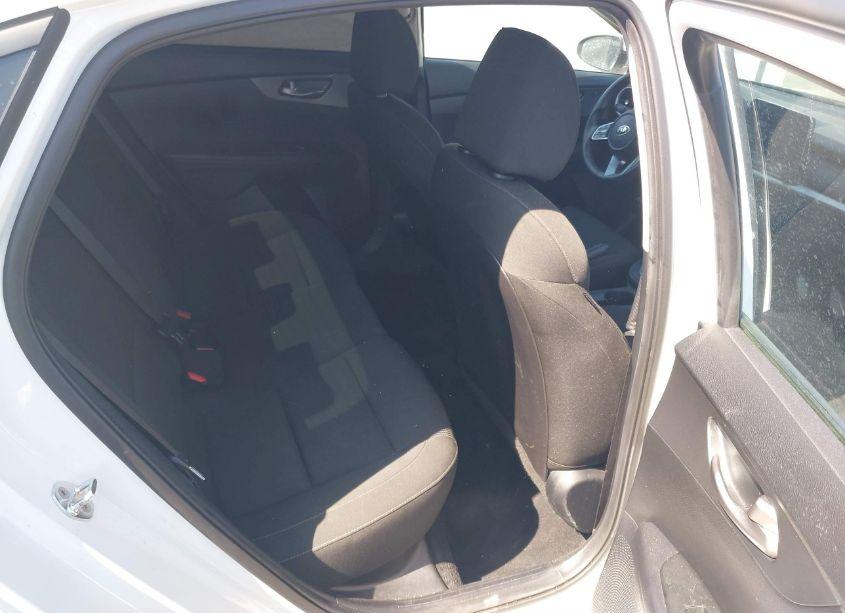 Photo 8 of 2021 Kia Forte LXS (VIN 3KPF24AD7ME390802)