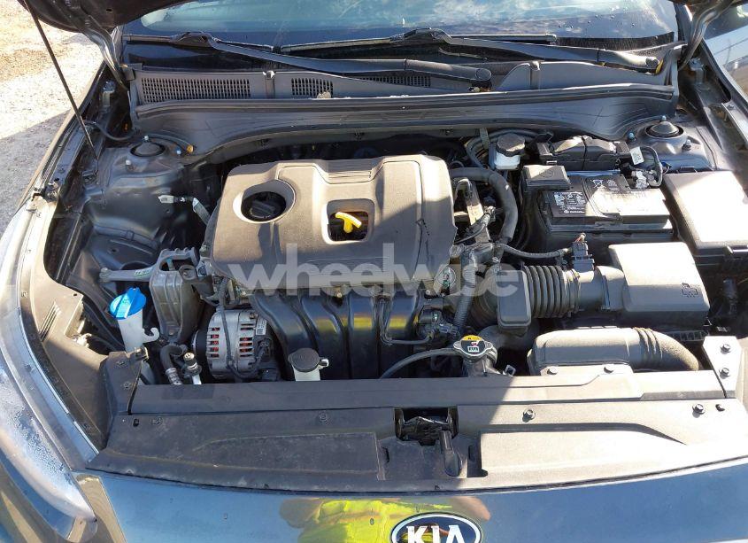 Photo 10 of 2021 Kia Forte LXS (VIN 3KPF24AD7ME391674)