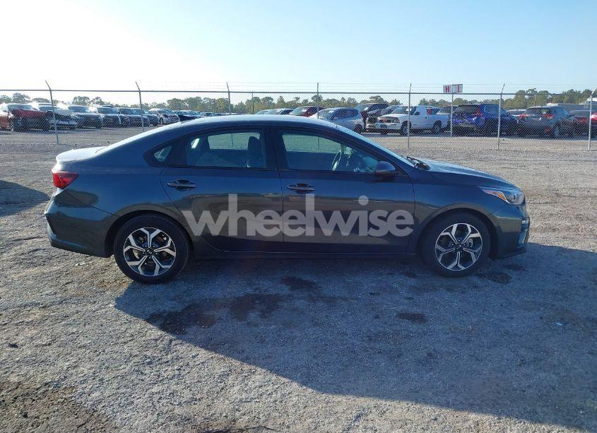 Photo 13 of 2021 Kia Forte LXS (VIN 3KPF24AD7ME391674)