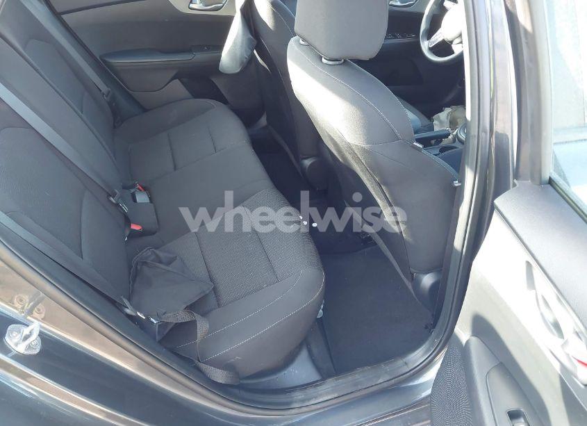 Photo 8 of 2021 Kia Forte LXS (VIN 3KPF24AD7ME391674)